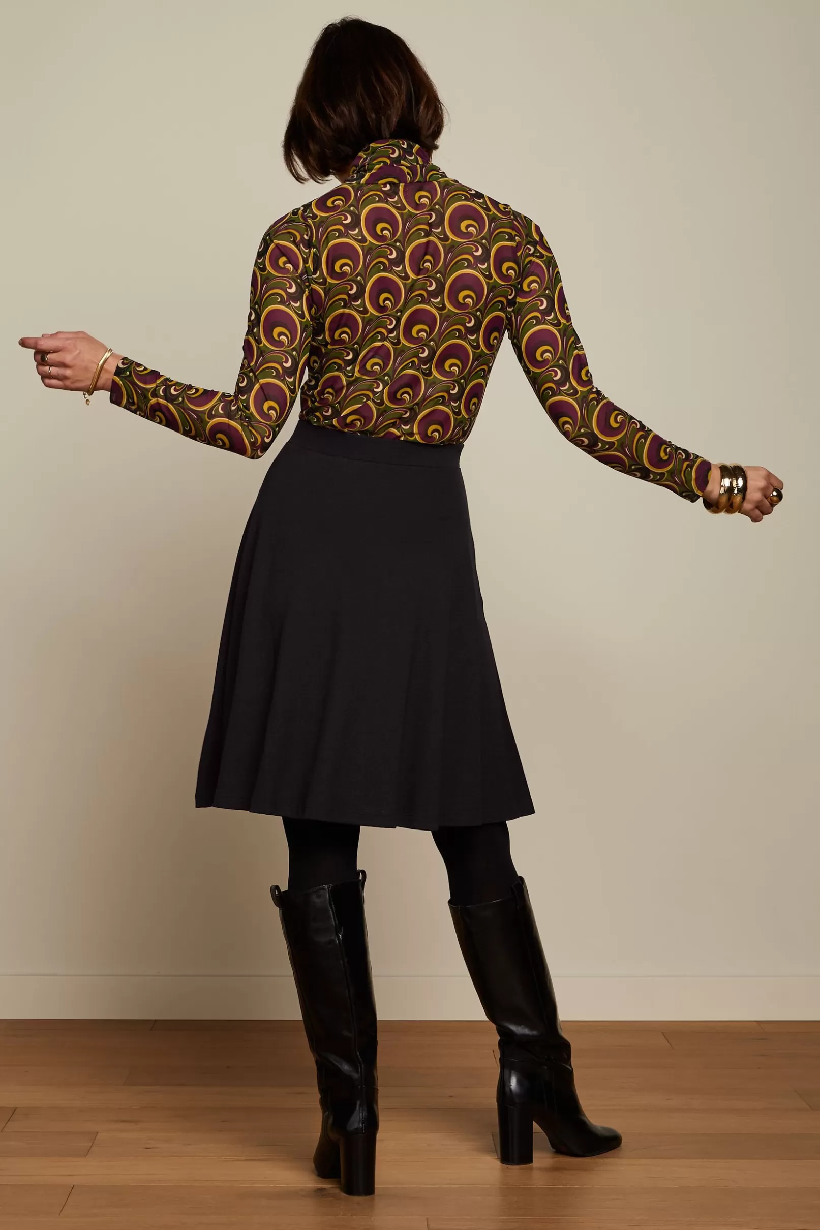 betsy_rollneck_top_patchouli_4.webp Tops & Shirts*King Louie Betsy Rollneck Top Patchouli Olive Green