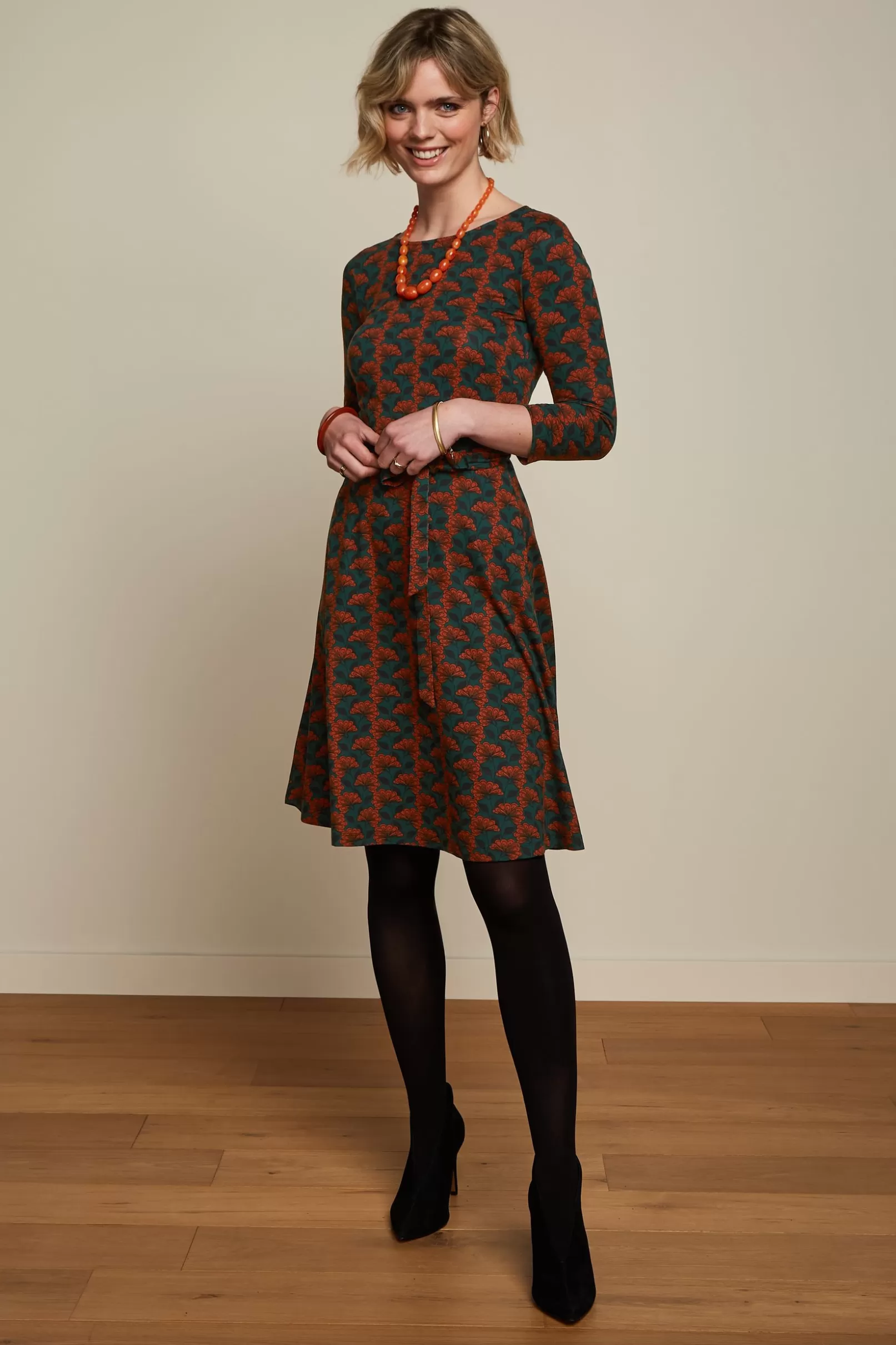 betty_dress_noushh_0.webp Jurken*King Louie Betty Dress Noushh Pine Green