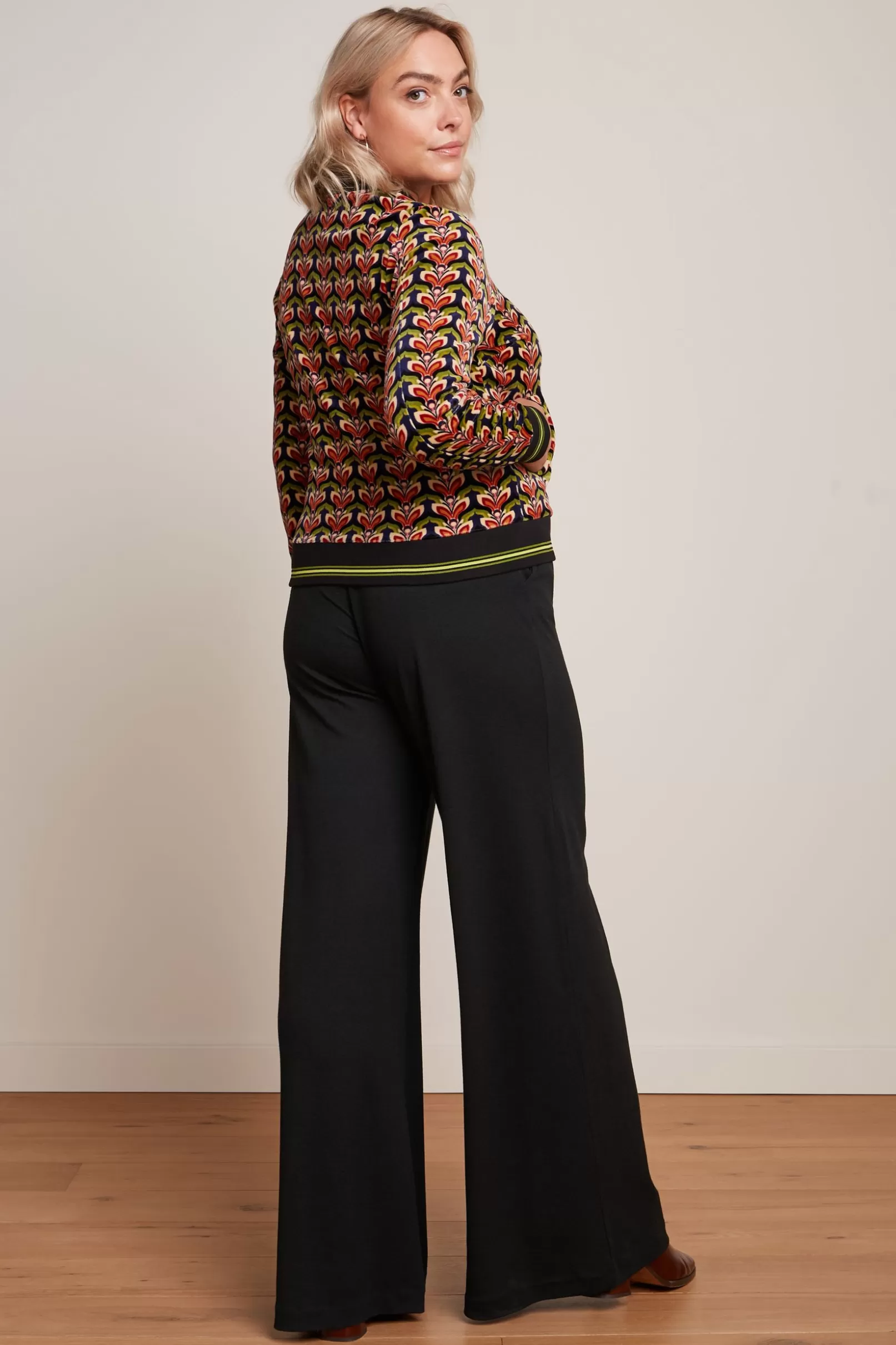 border_palazzo_pants_milano_crepe_2-2.webp Broeken*King Louie Border Palazzo Pants Milano Crepe Black