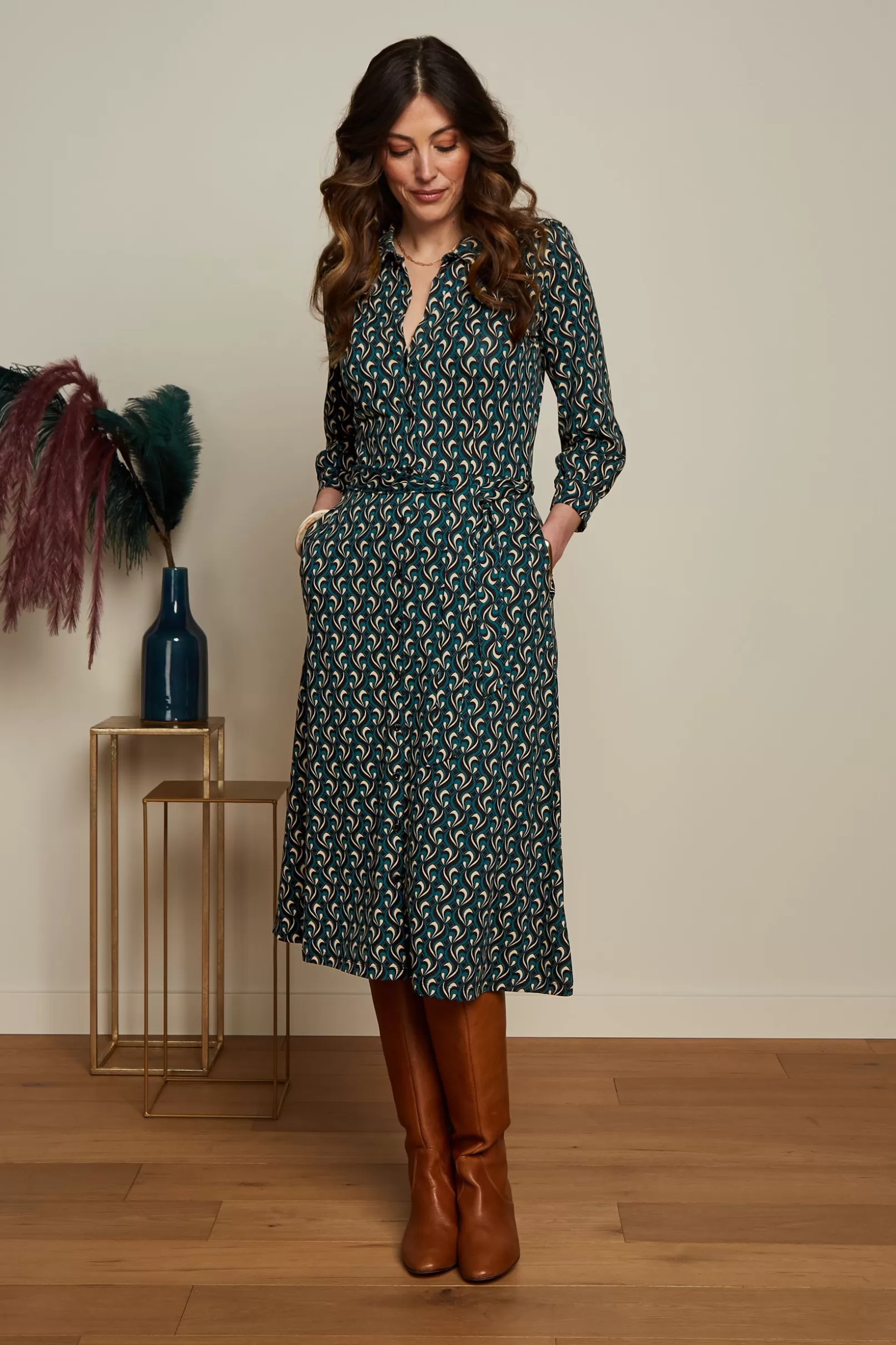 carina_dress_morel_0.webp Jurken*King Louie Carina Dress Morel Dragonfly Green