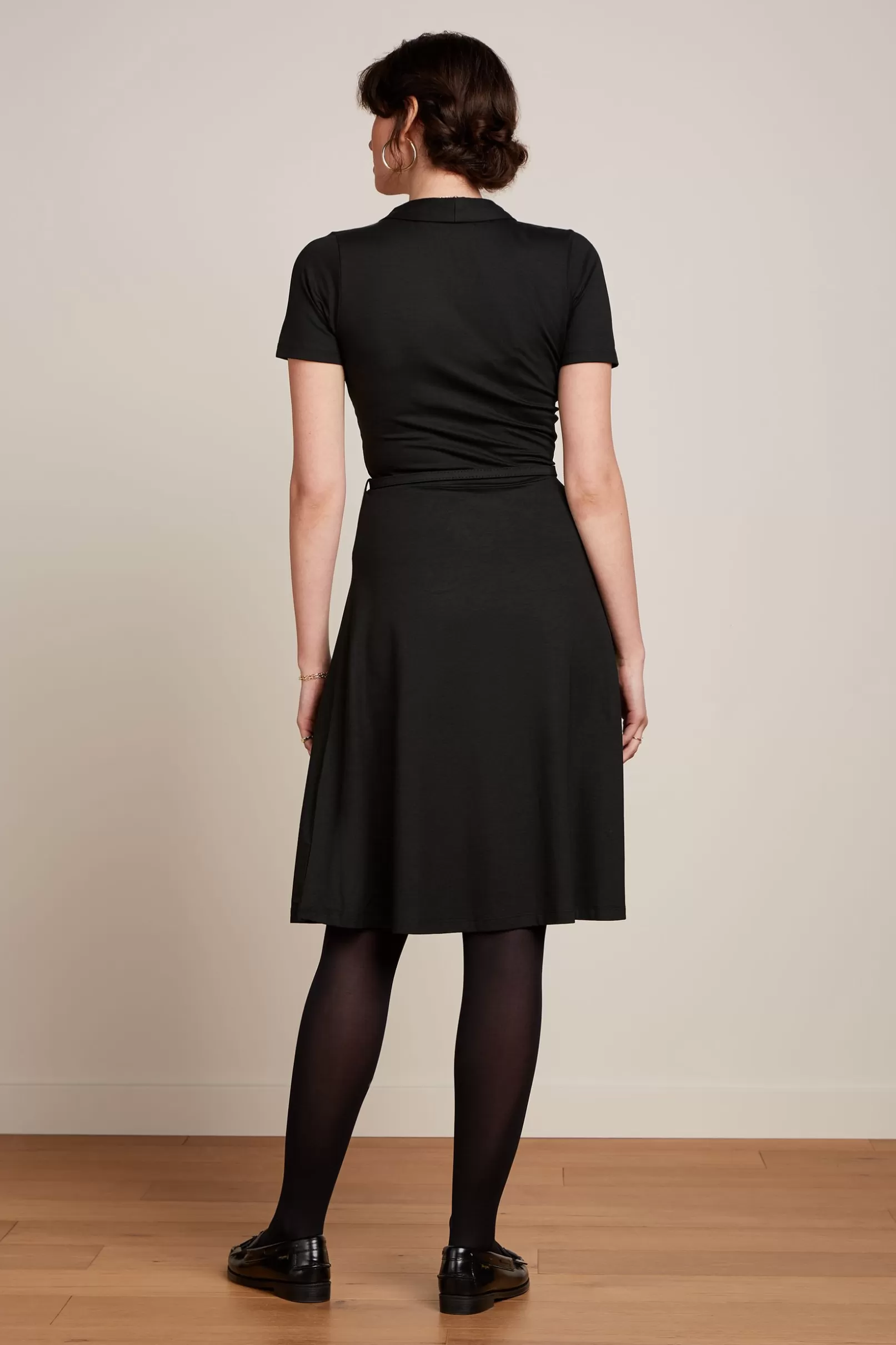 emmy_dress_viscose_classic_2.webp Jurken*King Louie Emmy Dress Viscose Classic Black