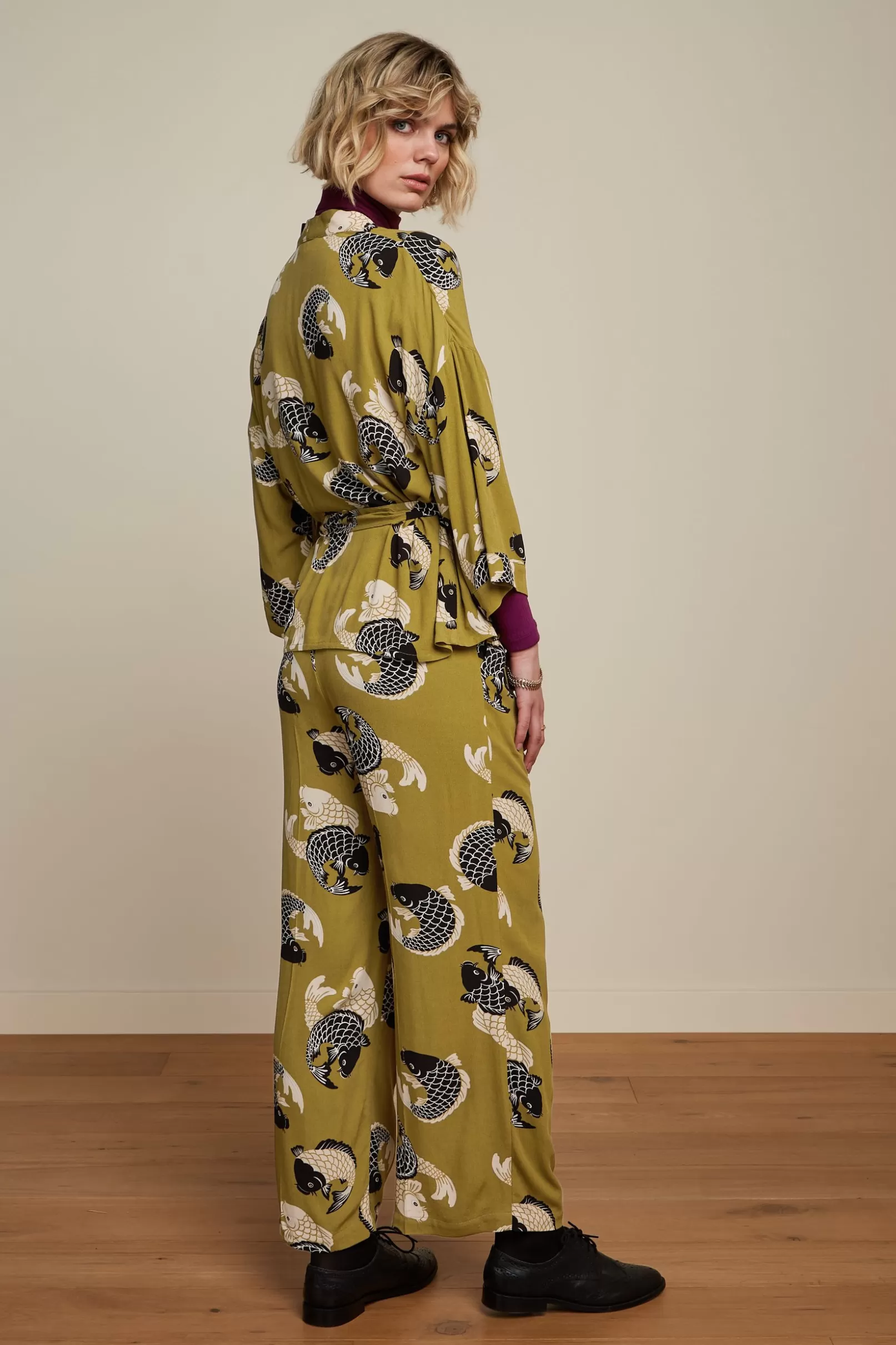 fintan_pants_koi_2.webp Broeken*King Louie Fintan Pants Koi Chartreuse Yellow