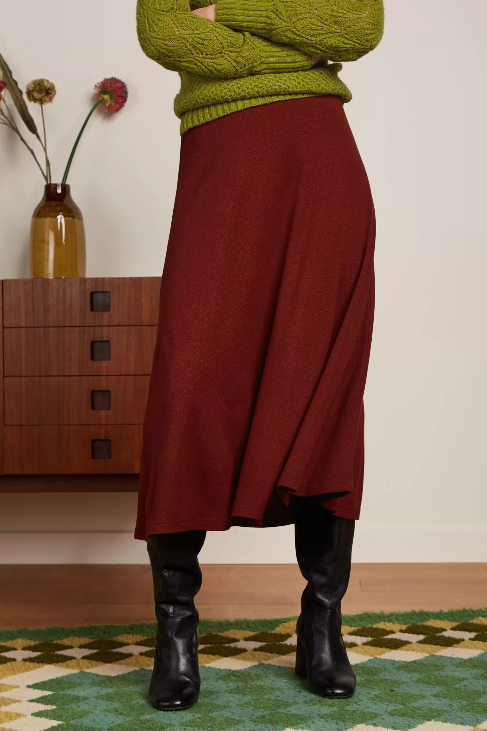 juno_midi_skirt_milano_crepe_3.webp Rokken*King Louie Juno Midi Skirt Milano Crepe Sandelwood Brown
