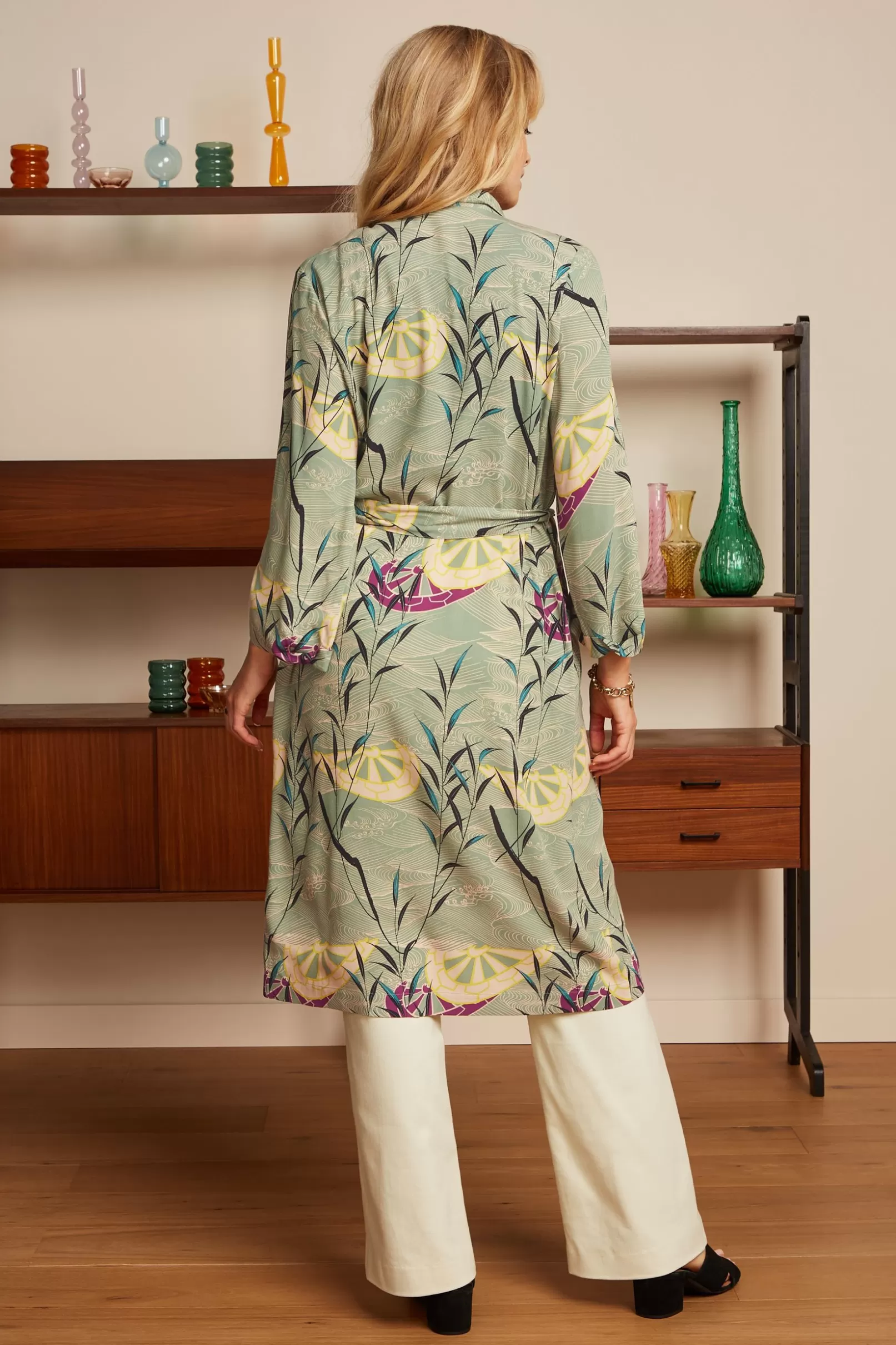 kimono_long_blush_2.webp Jassen & Blazers*King Louie Kimono Long Blush Dusty Turquoise