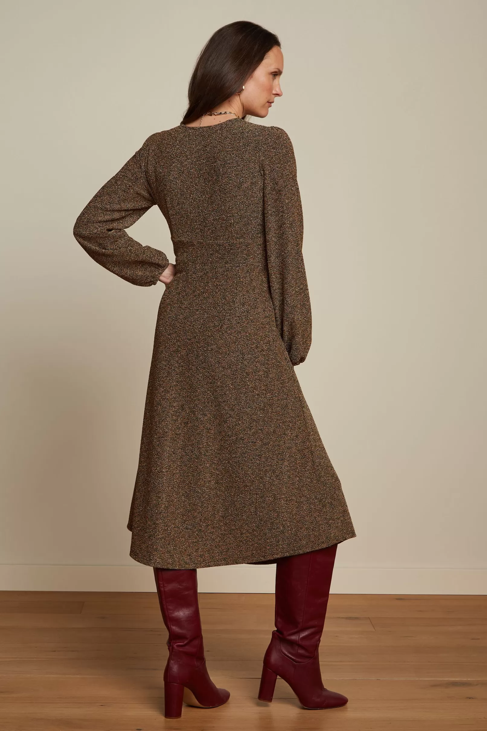 lelia_dress_carousel_lurex_2.webp Jurken*King Louie Lelia Dress Carousel Lurex Gold