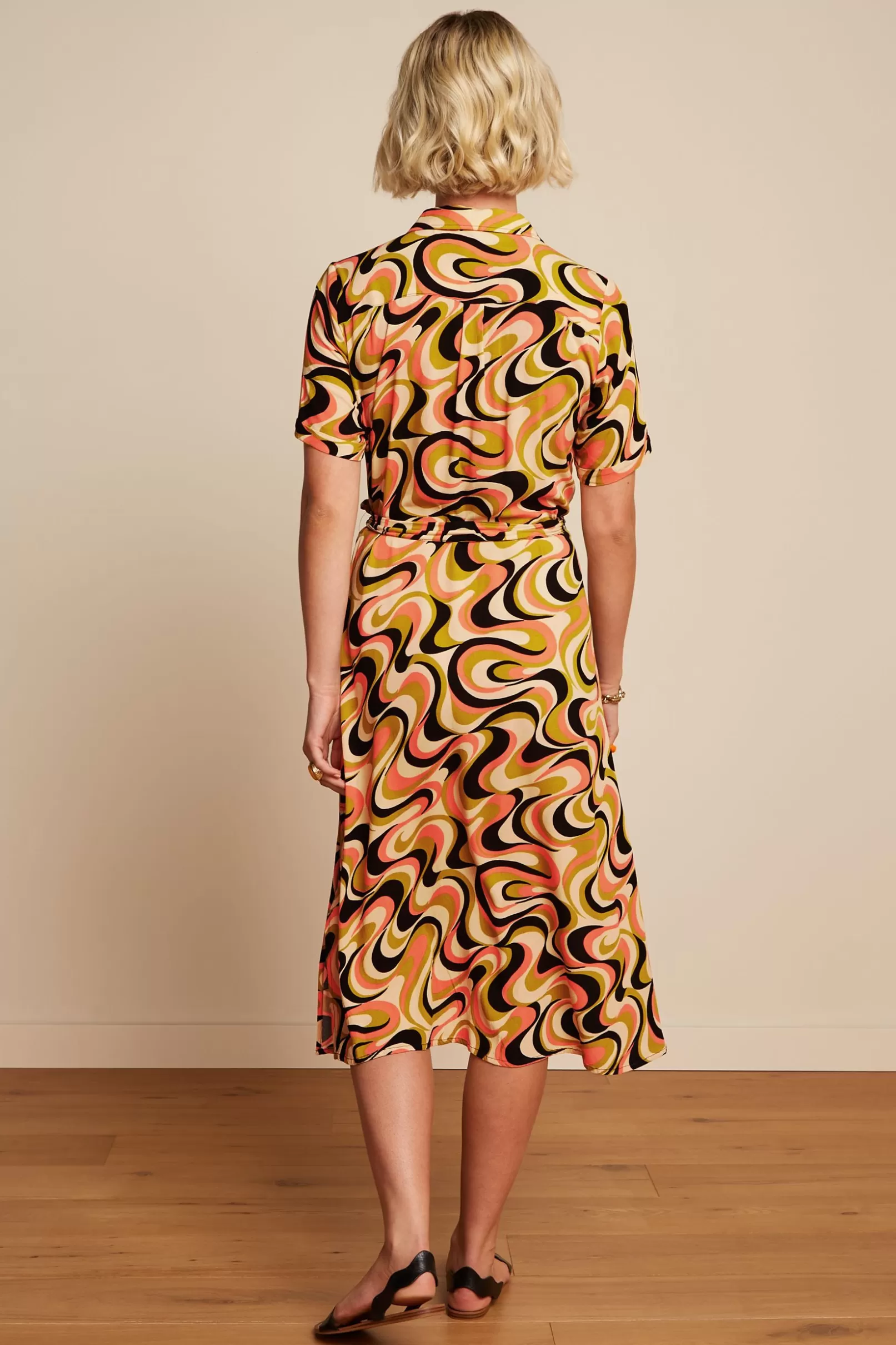 olive_dress_manic_2.webp Jurken*King Louie Olive Dress Manic Spring Yellow