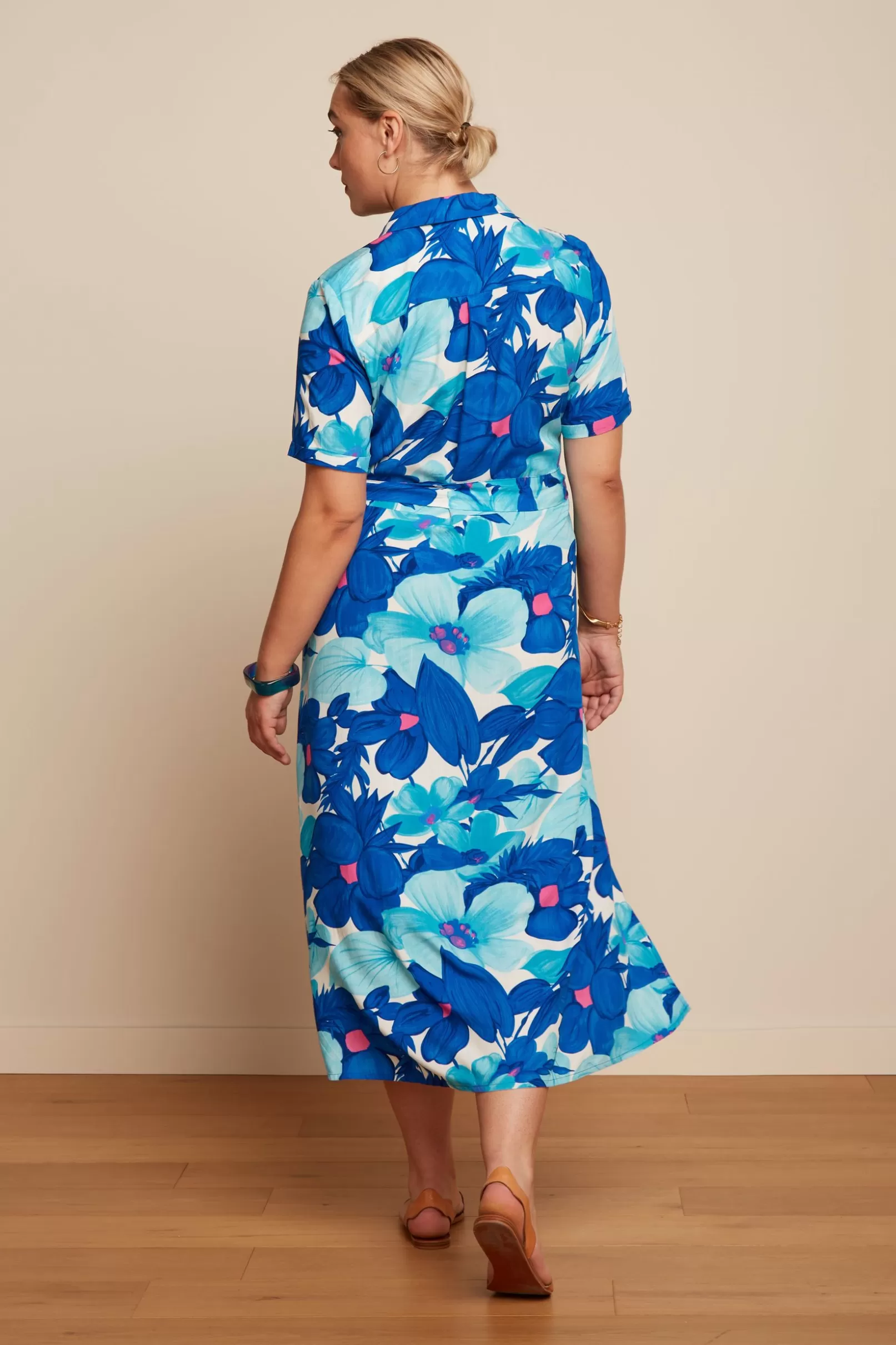 olive_midi_dress_seychelles_2.webp Jurken*King Louie Olive Midi Dress Seychelles Surf Blue