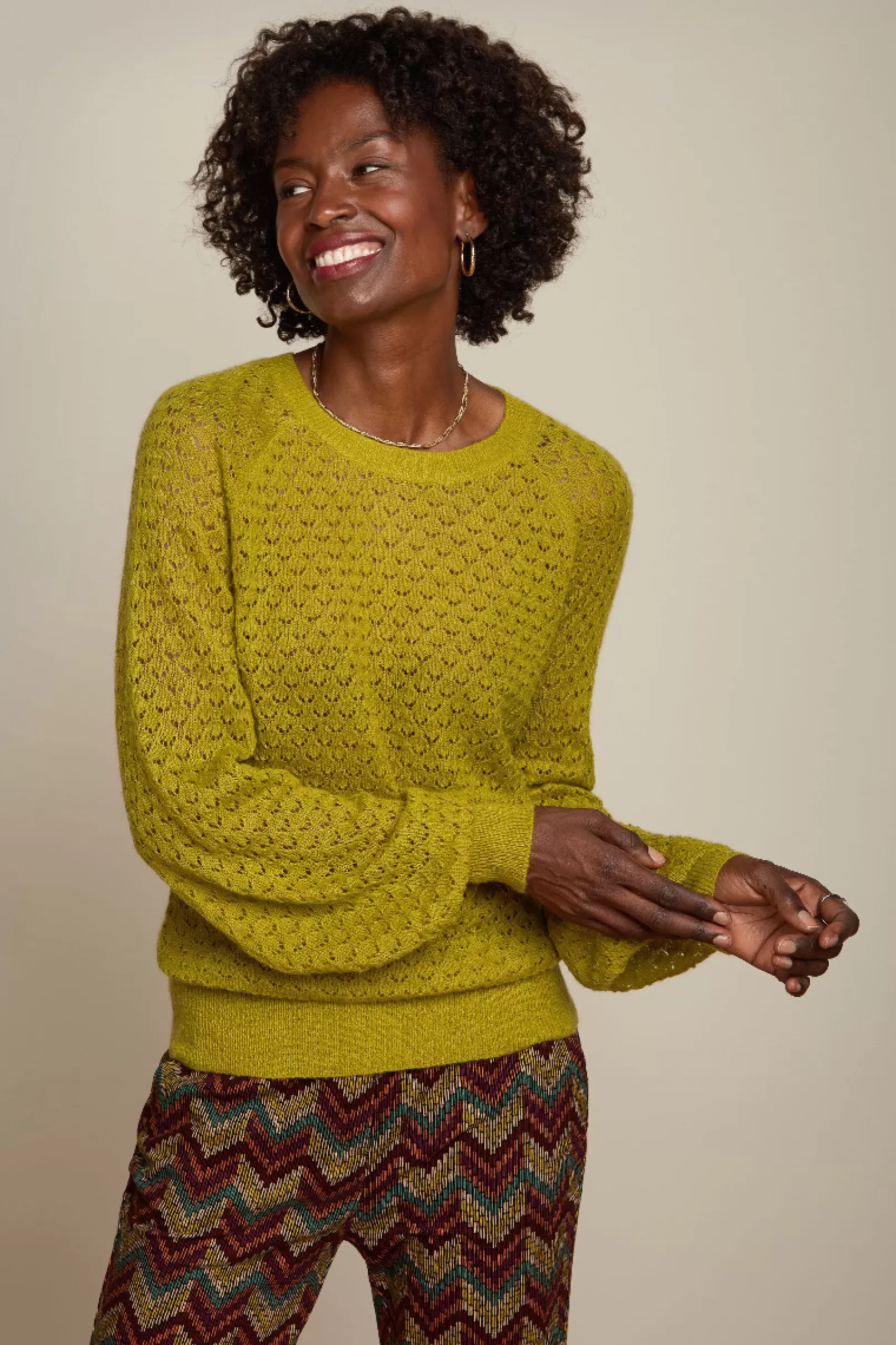 raglan_top_deco_3-2.webp Tops & Shirts*King Louie Raglan Top Deco Lentil Green