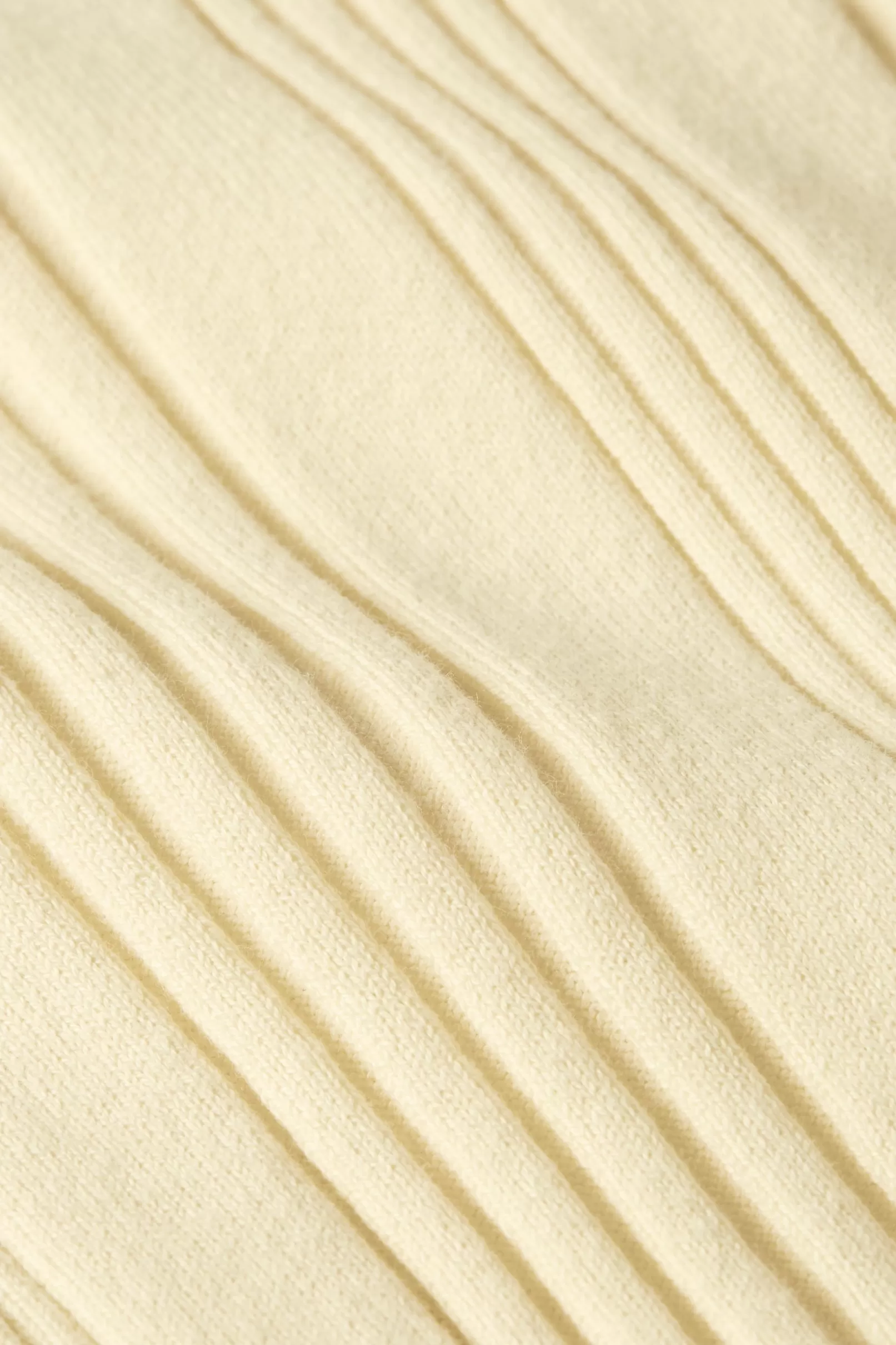 rib_rollneck_top_club_4-3.webp Tops & Shirts*King Louie Rib Rollneck Top Club Cream