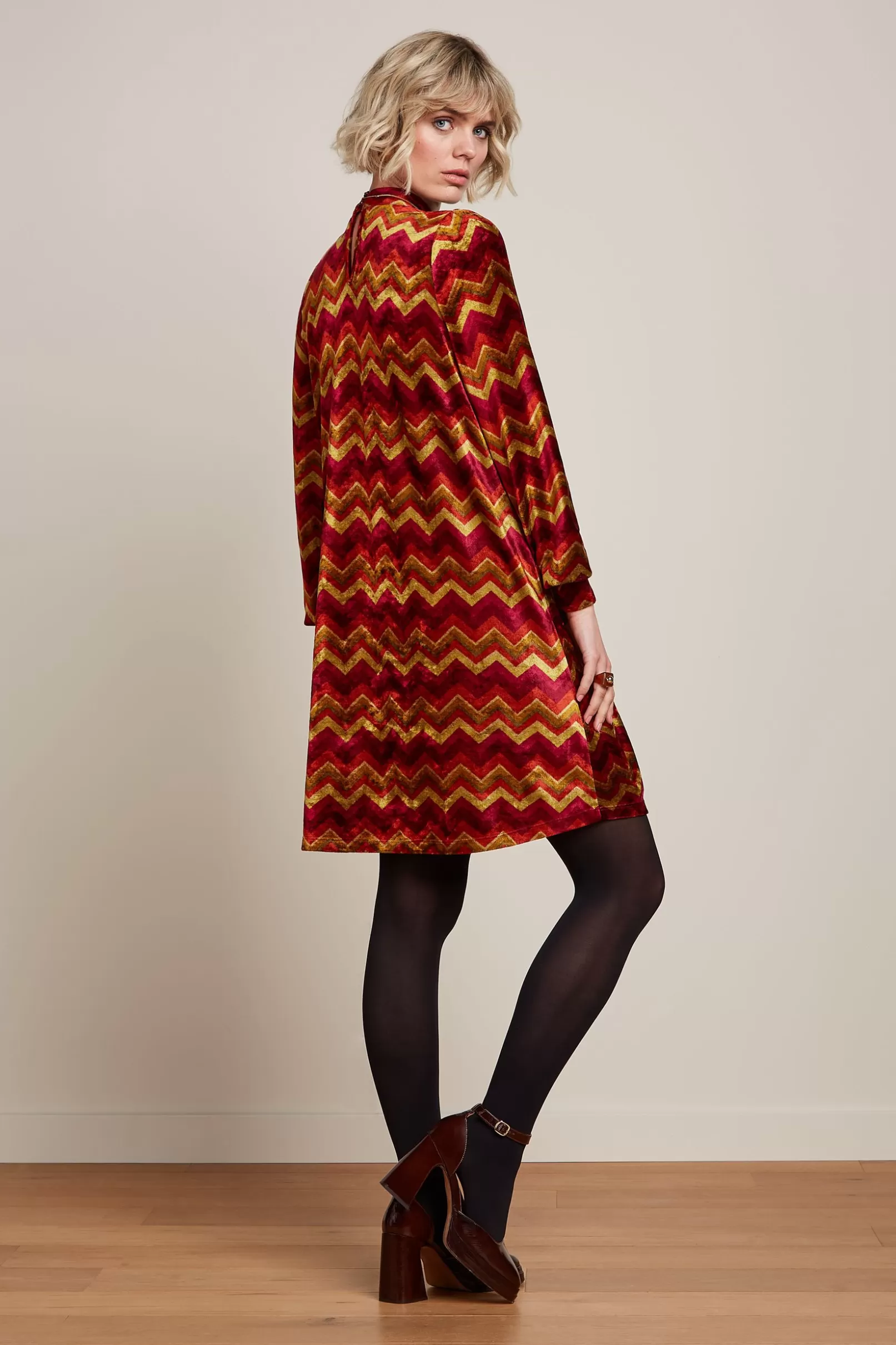 sandy_dress_penny_2.webp Jurken*King Louie Sandy Dress Penny Cabernet Red