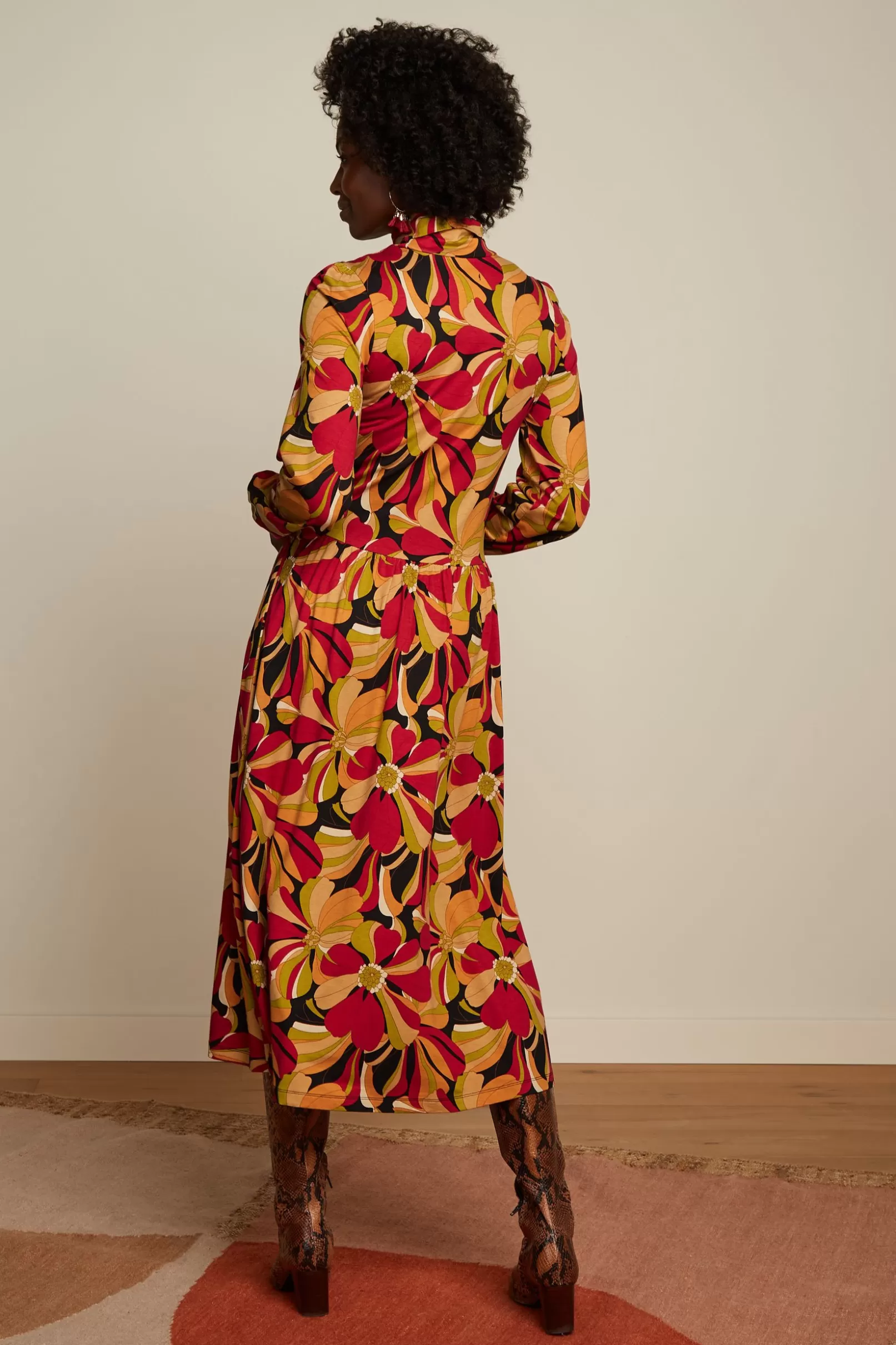 violetta_dress_adore_3.webp Jurken*King Louie Violetta Dress Adore Black