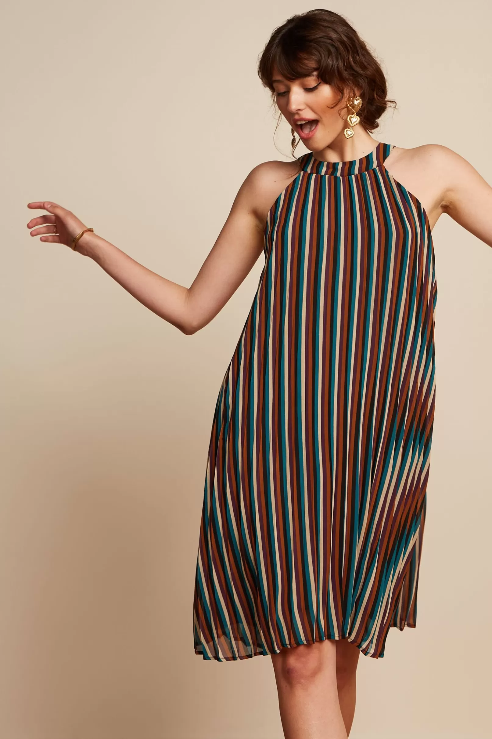 virna_dress_piso_plisse_4.webp Jurken*King Louie Virna Dress Piso Plisse Black