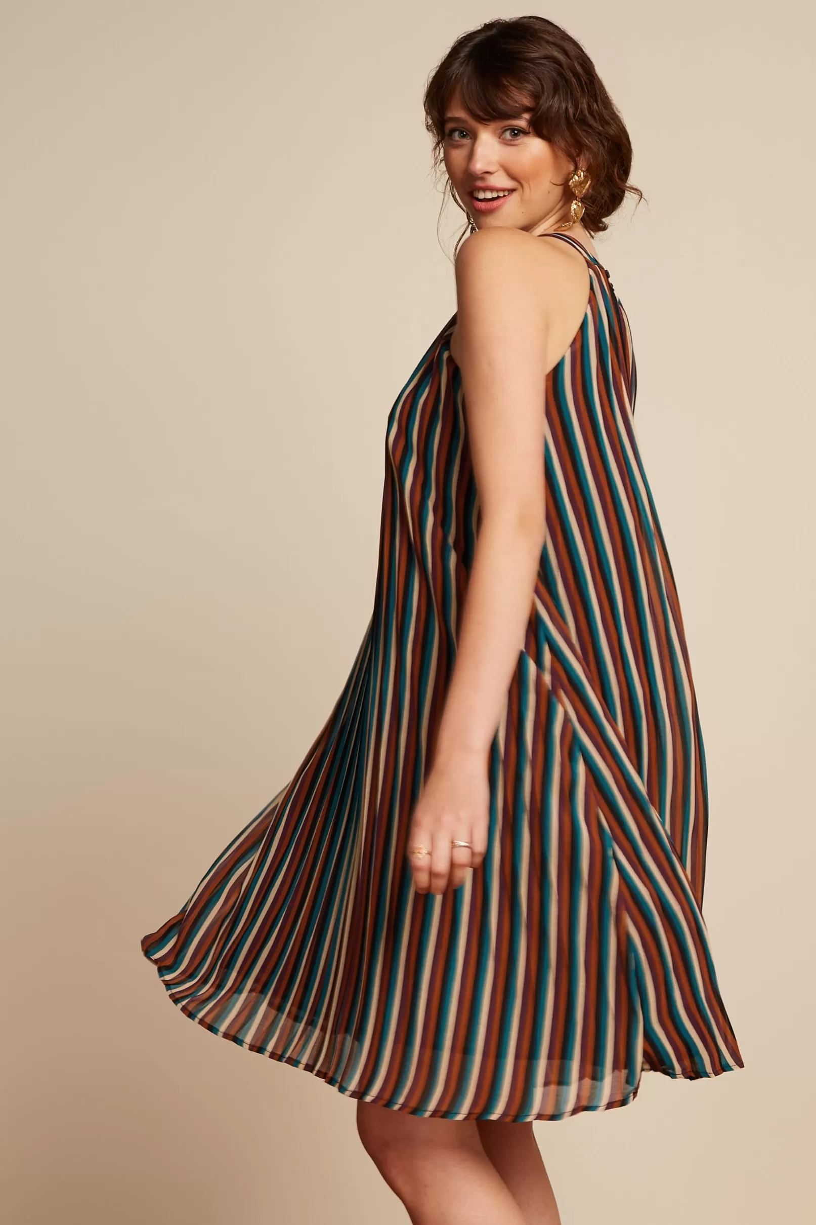 virna_dress_piso_plisse_6.webp Jurken*King Louie Virna Dress Piso Plisse Black